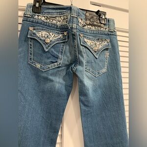 Miss Me Bootcut embellishment pockets slight distressed size 27 western rodeo